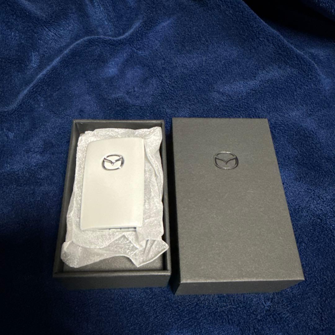 (箱付き！)マツダ純正セレクティブキーシェル ロジウムホワイト