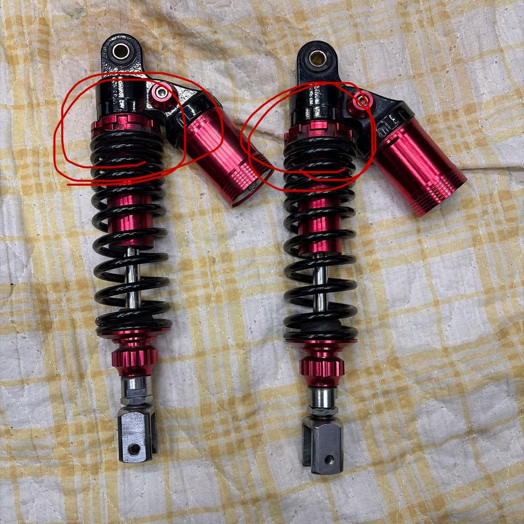 シグナス320mリアサスペンション赤