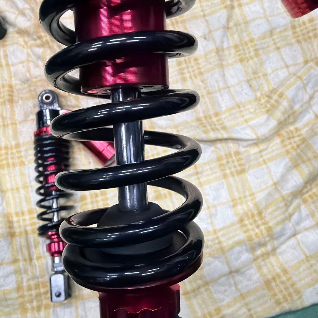 シグナス320mリアサスペンション赤