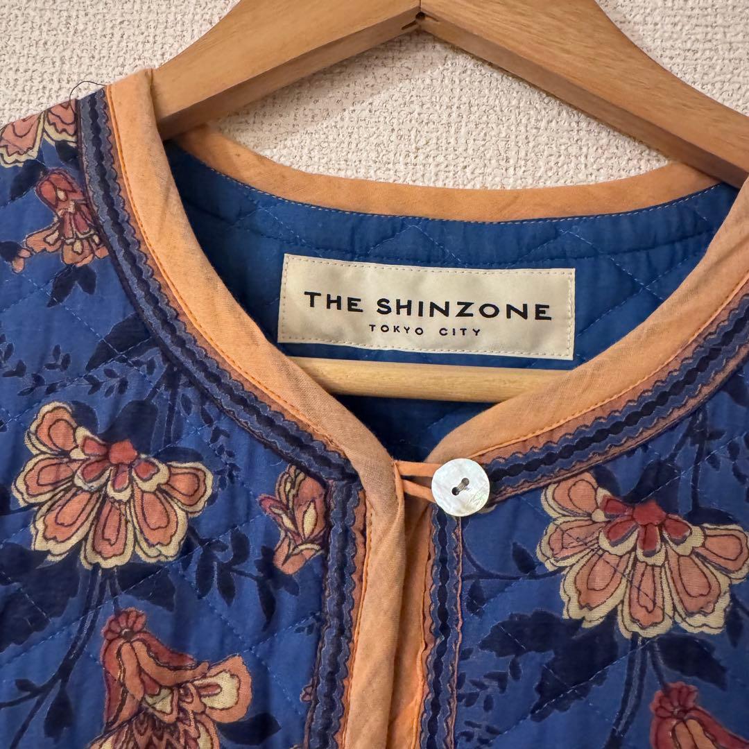 シンゾーン shinzoneキルティング フラワープリント ホーリーベスト