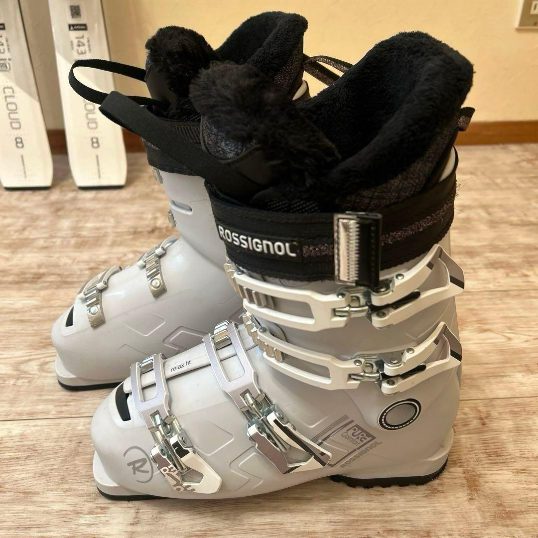 ◾️カービングスキーセット　板143㎝　ブーツ24.5㎝　女性用　レディース用