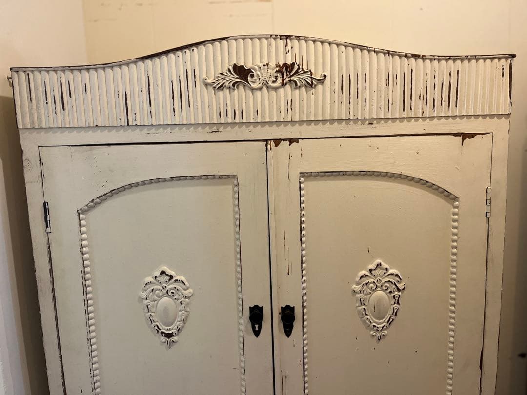 SALE◼︎古いホワイトペイントキャビネット白アンティークヴィンテージシャビー