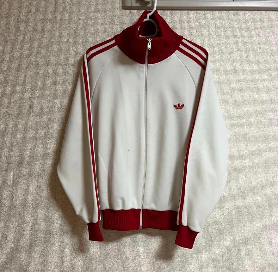 adidas トラックジャケット　デサント製