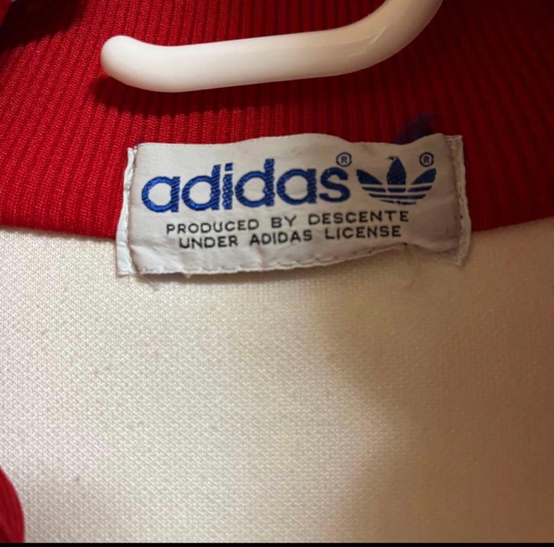 adidas トラックジャケット　デサント製