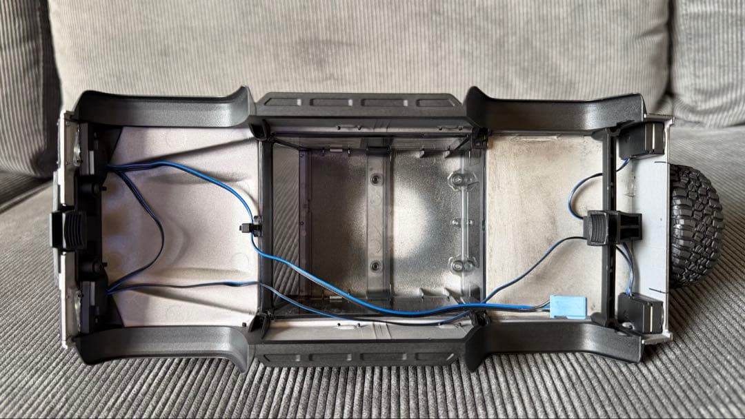 TRX4M ディフェンダー ピックアップカスタム フルオプション