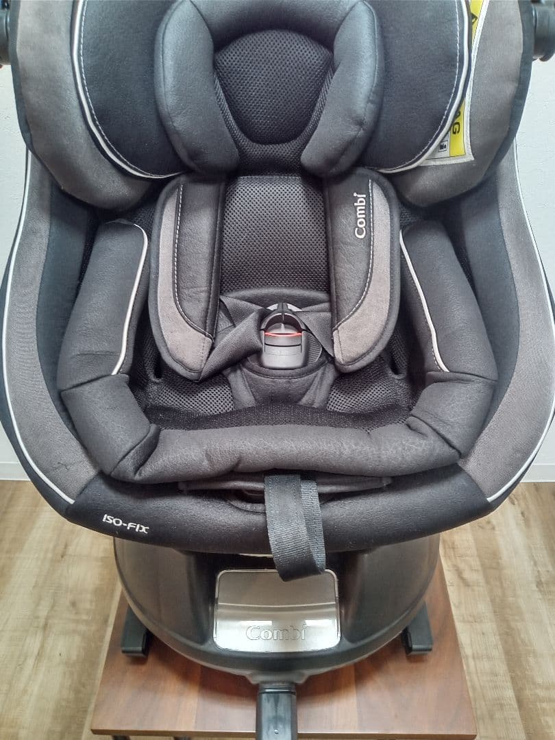 【ISOFIX】COMBI　ネムール　エッグショック　NF-700