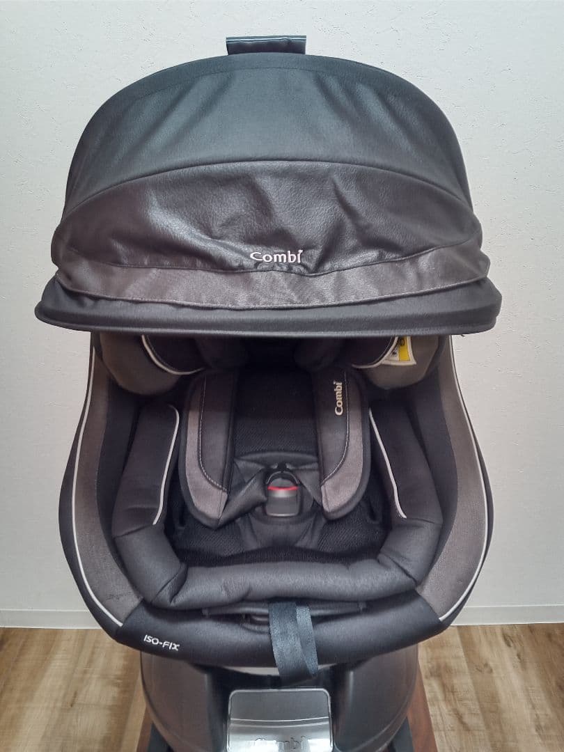【ISOFIX】COMBI　ネムール　エッグショック　NF-700