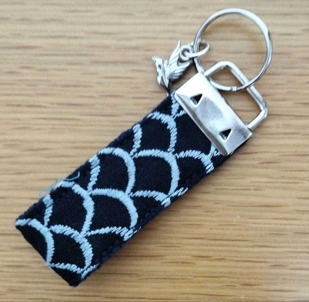 kako　ミナペルホネンハンドメイド　マチ付きハーフウォレットとキーポーチ