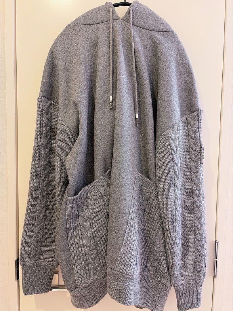 【新品タグ付き】完売品ミシェルマカロン BIGニットフーディワンピ