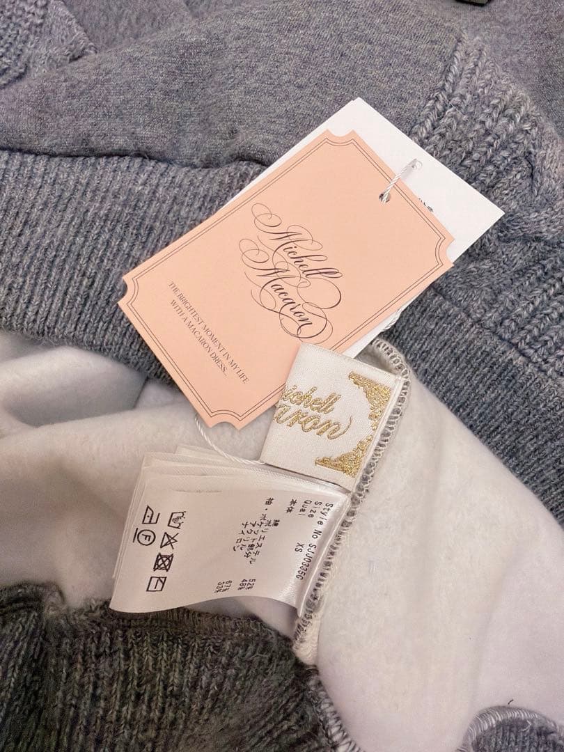 【新品タグ付き】完売品ミシェルマカロン BIGニットフーディワンピ