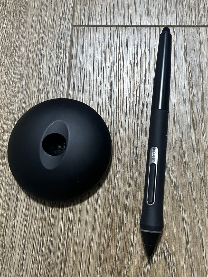 Wacom Intuos Pro M PTH-660/K0 ペンタブレット