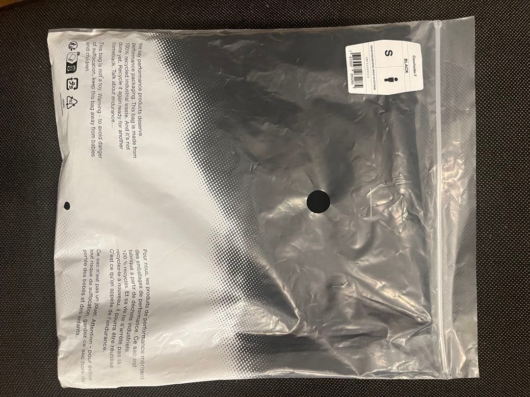 【新品・タグ付】On courtside-T 海外Sサイズ　オン　テニス