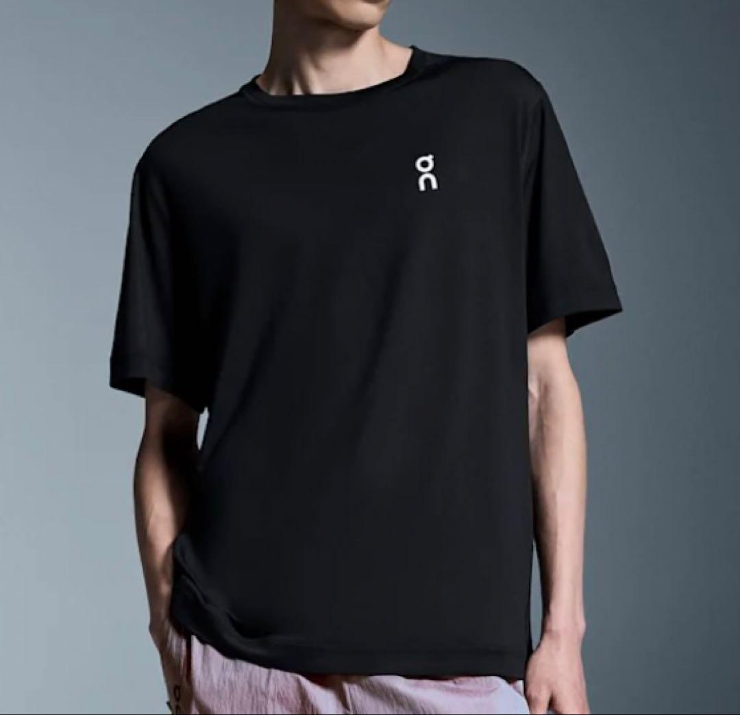 【新品・タグ付】On courtside-T 海外Sサイズ　オン　テニス