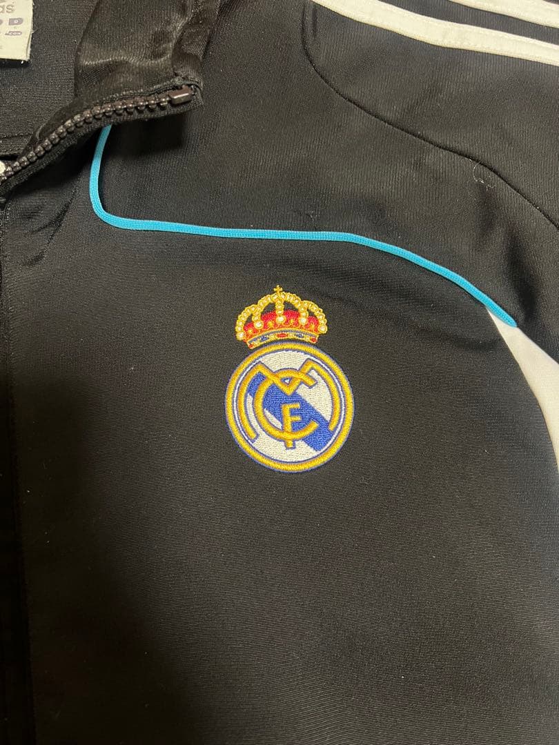 adidas レアル・マドリード トラックスーツ ブラック　Lサイズ　セール中‼️