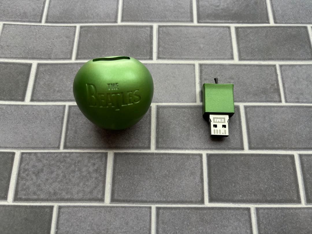 洋楽 The Beatles Stereo USB Box