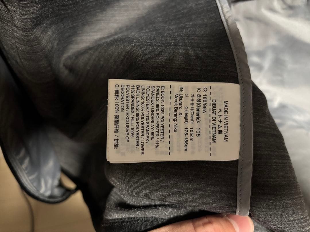 Nike ゴルフウェア　AEROLOFT