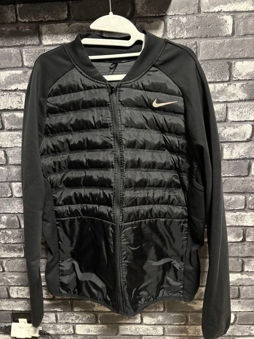 Nike ゴルフウェア　AEROLOFT