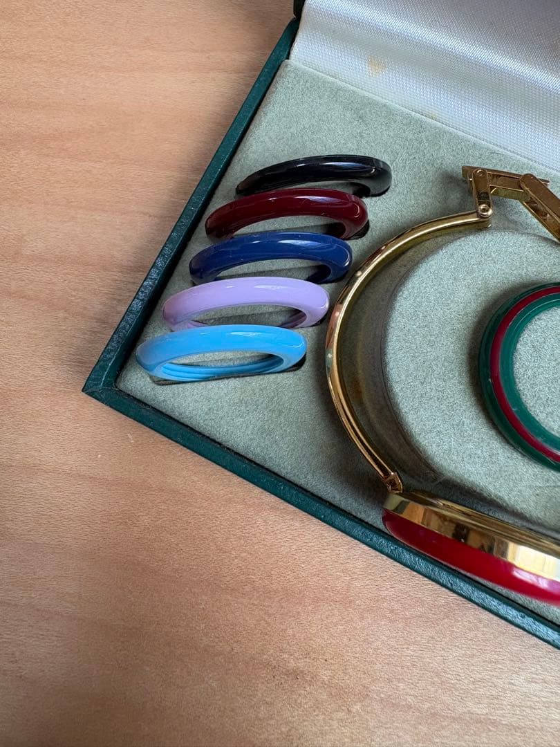 GUCCI グッチ　timepieces チェンジベゼル　時計