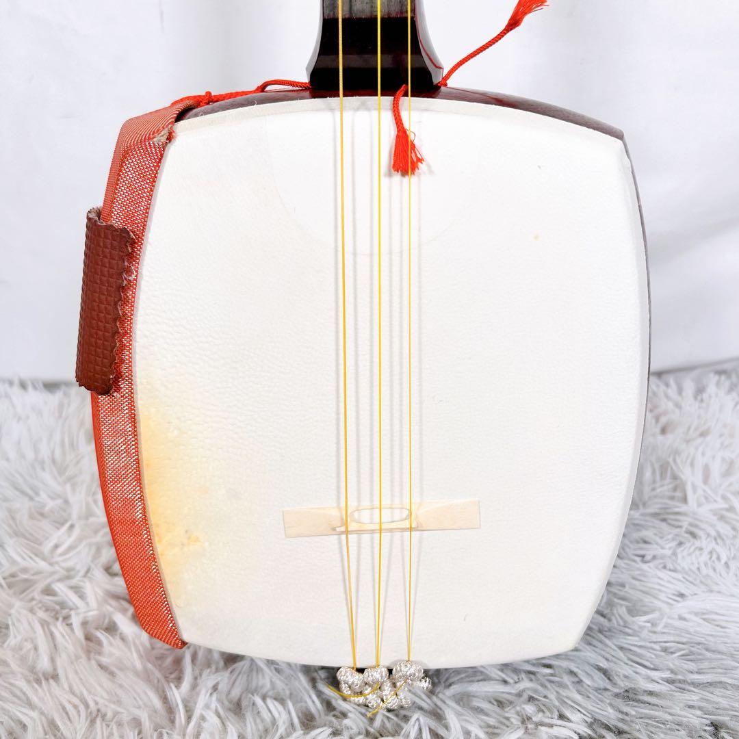 【希少】地唄三味線　三味線　中棹　紅木　丸打胴　天然糸巻き　皮破れなし　本皮