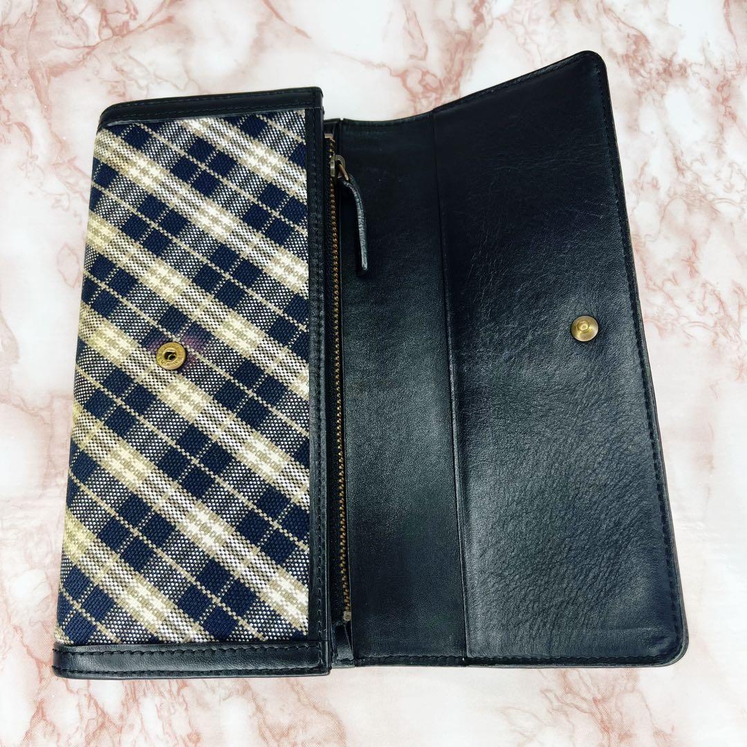 【極美品】BURBERRY チェック柄 長財布 二つ折り財布45