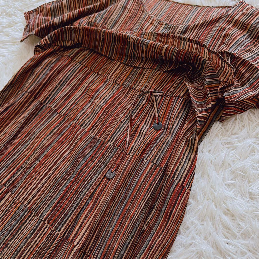 希少 ヨーガンレール ワンピース 胸元段々デザイン 調整紐付き ストライプ