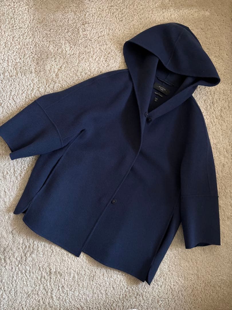 Weekend Max Mara フード付ショートコート　半端丈クチートアマー