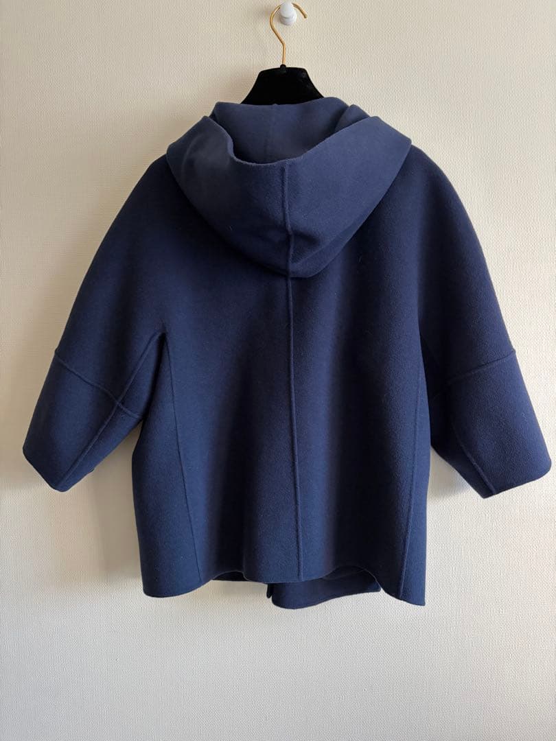 Weekend Max Mara フード付ショートコート　半端丈クチートアマー