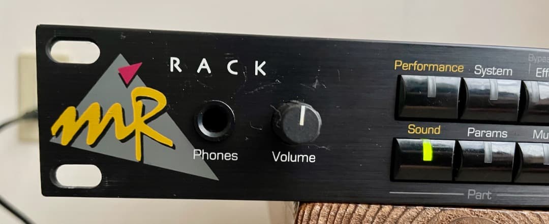 ENSONIQ MR-Rack 別売SoundROM 2個インストール済
