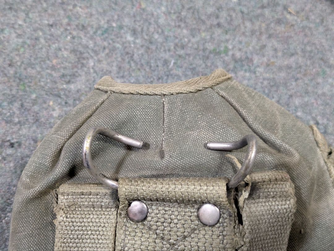 昭和自衛隊　OD 60年代　野戦装備　マガジンポーチ　救急品入れ　水筒カバー