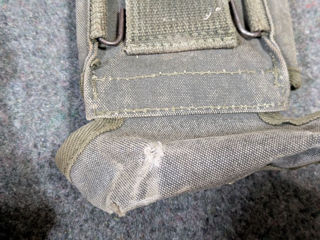 昭和自衛隊　OD 60年代　野戦装備　マガジンポーチ　救急品入れ　水筒カバー