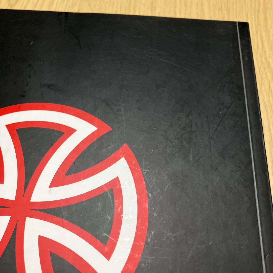 BUILT TO GRIND INDEPENDENT 25 YEARS 写真集