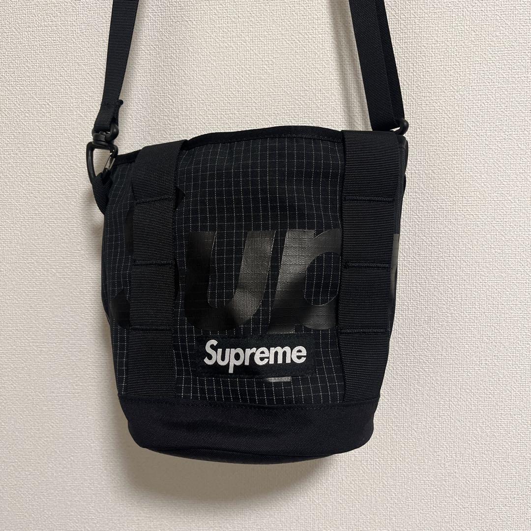 Supreme ショルダーバッグ　ドラムバッグ 黒 チェック柄
