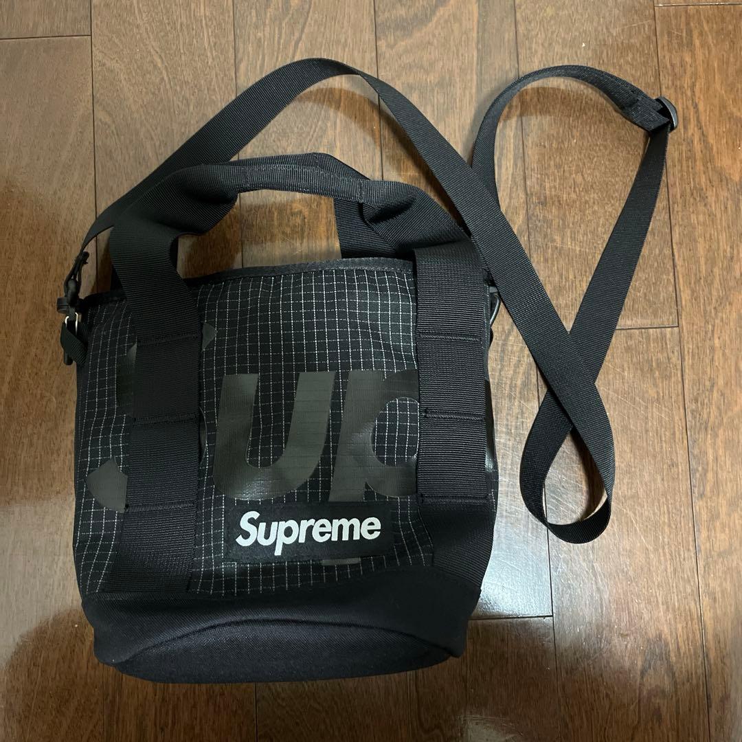 Supreme ショルダーバッグ　ドラムバッグ 黒 チェック柄