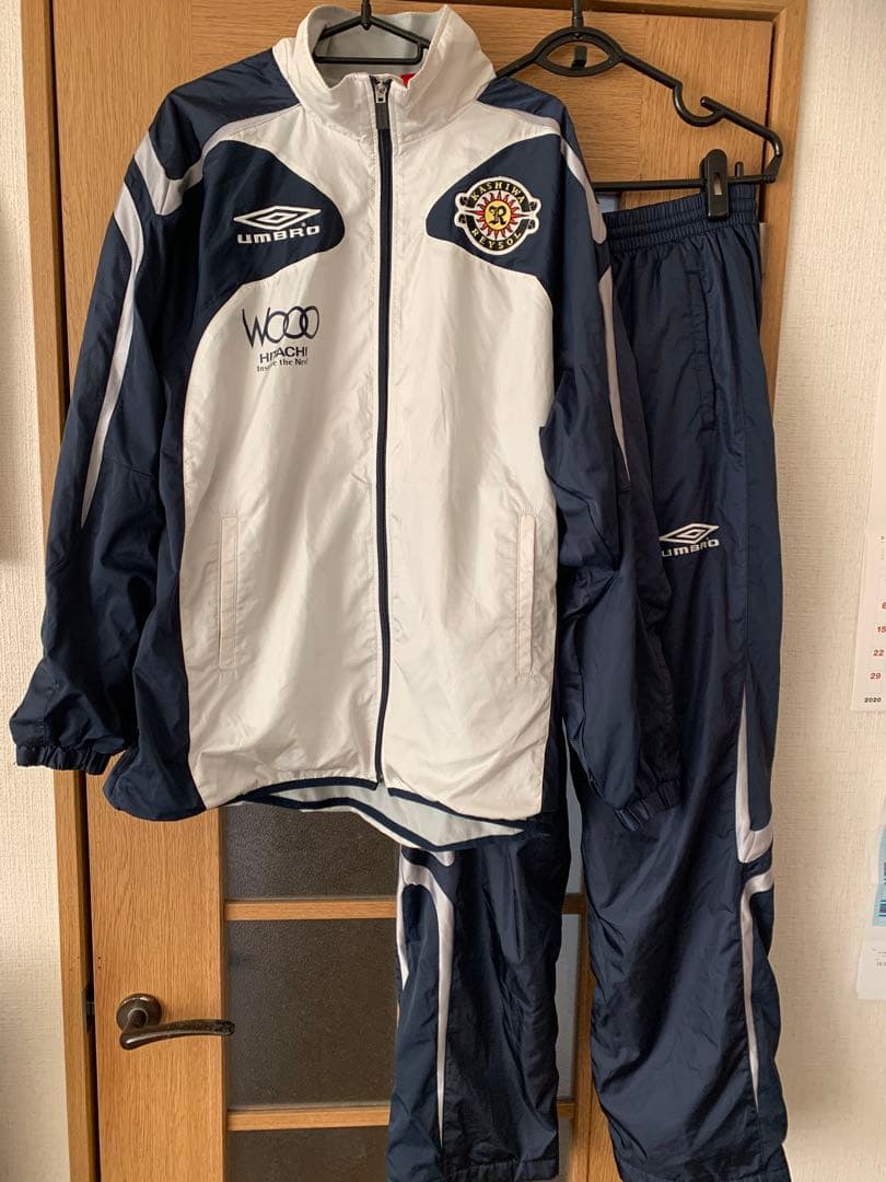 亀*様 アンブロ　柏レイソル　支給　ウィンドブレーカー 上下