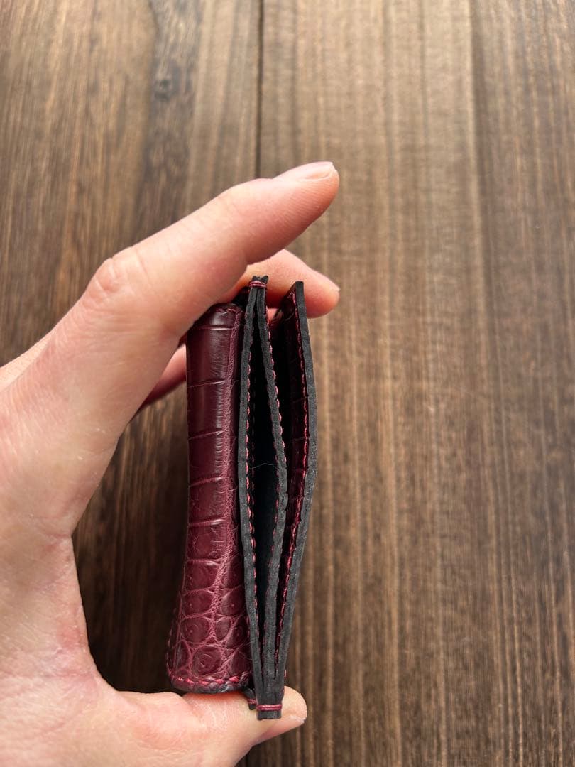 グテイページ クロコダイル 財布