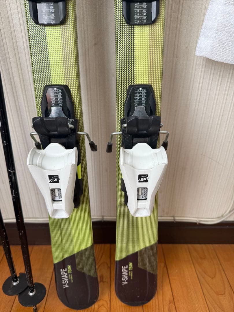 ラッキー⭐︎　HEAD TEAM スキー板とストックセット　子供用