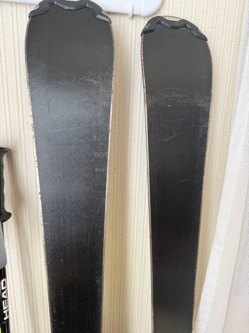 ラッキー⭐︎　HEAD TEAM スキー板とストックセット　子供用