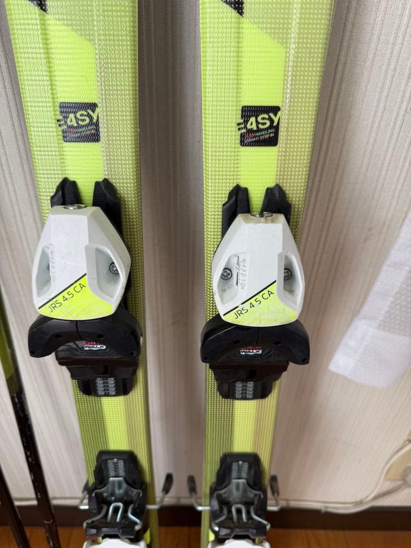 ラッキー⭐︎　HEAD TEAM スキー板とストックセット　子供用