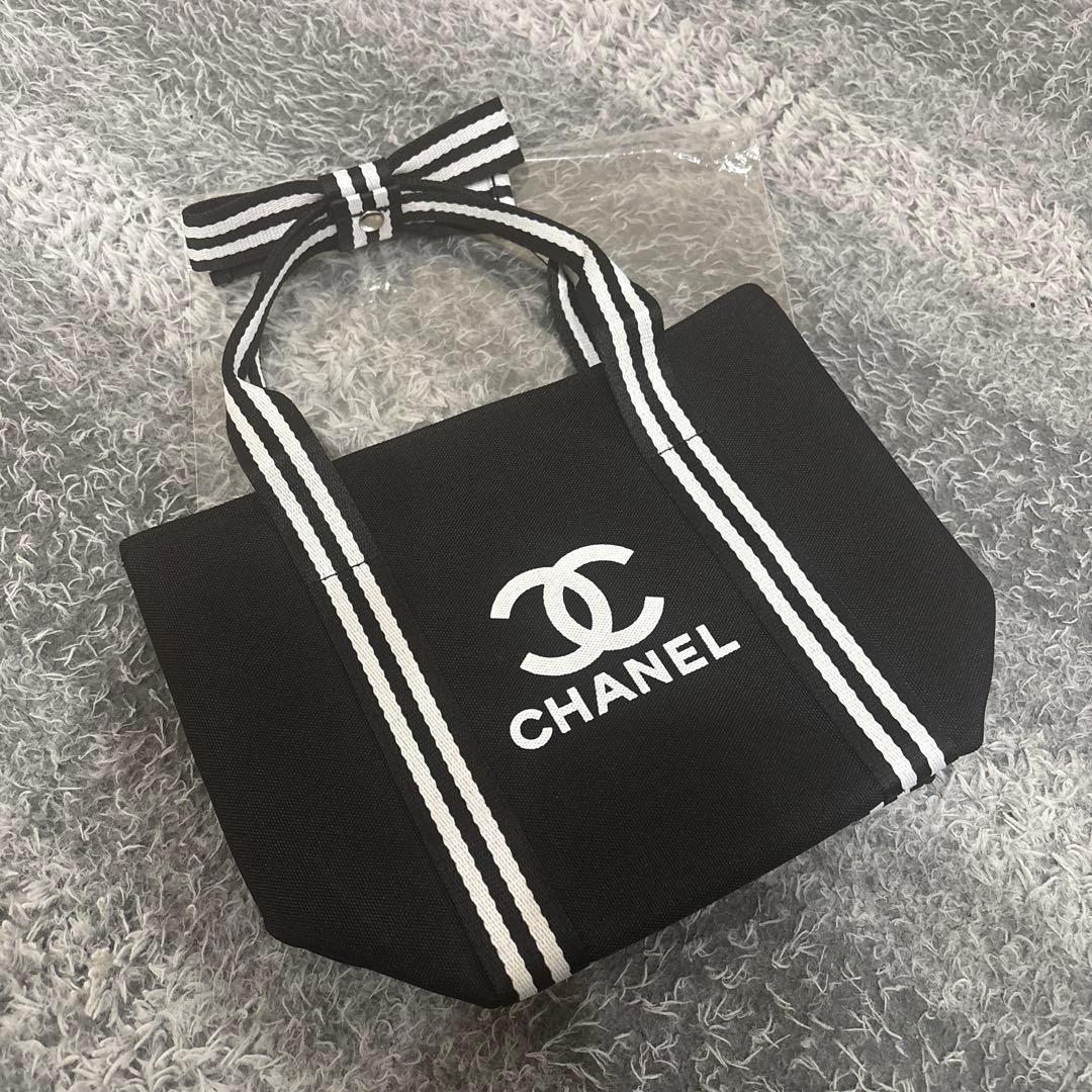 CHANEL リボンの手提げバッグ ノベルティ