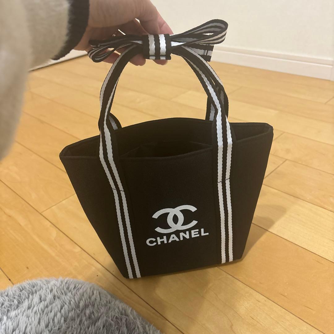 CHANEL リボンの手提げバッグ ノベルティ
