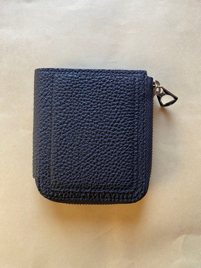 [美品］ITTI レザー コンパクト二つ折り財布