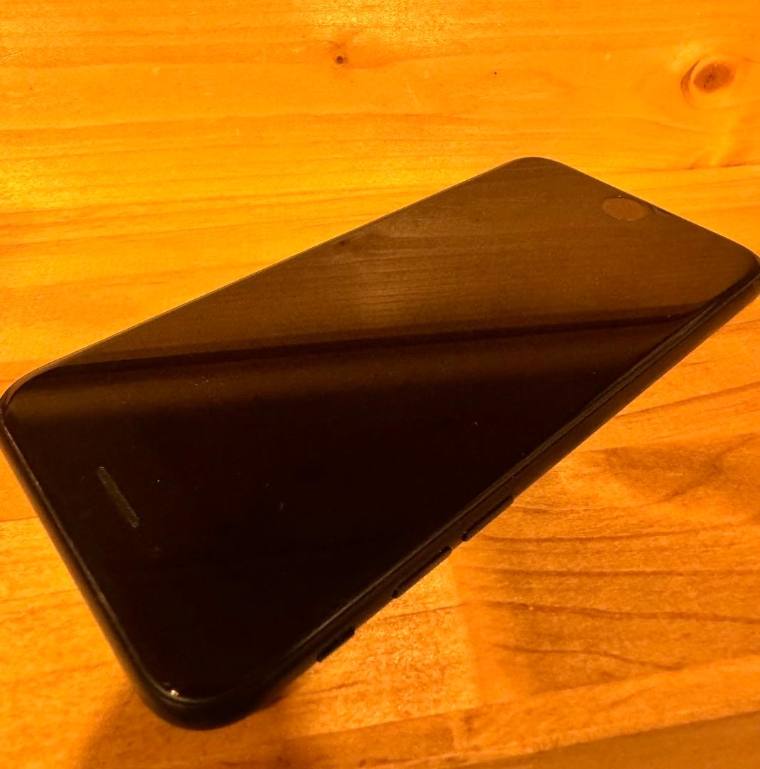 Apple iPhone se第3世代 64GB SIMフリー