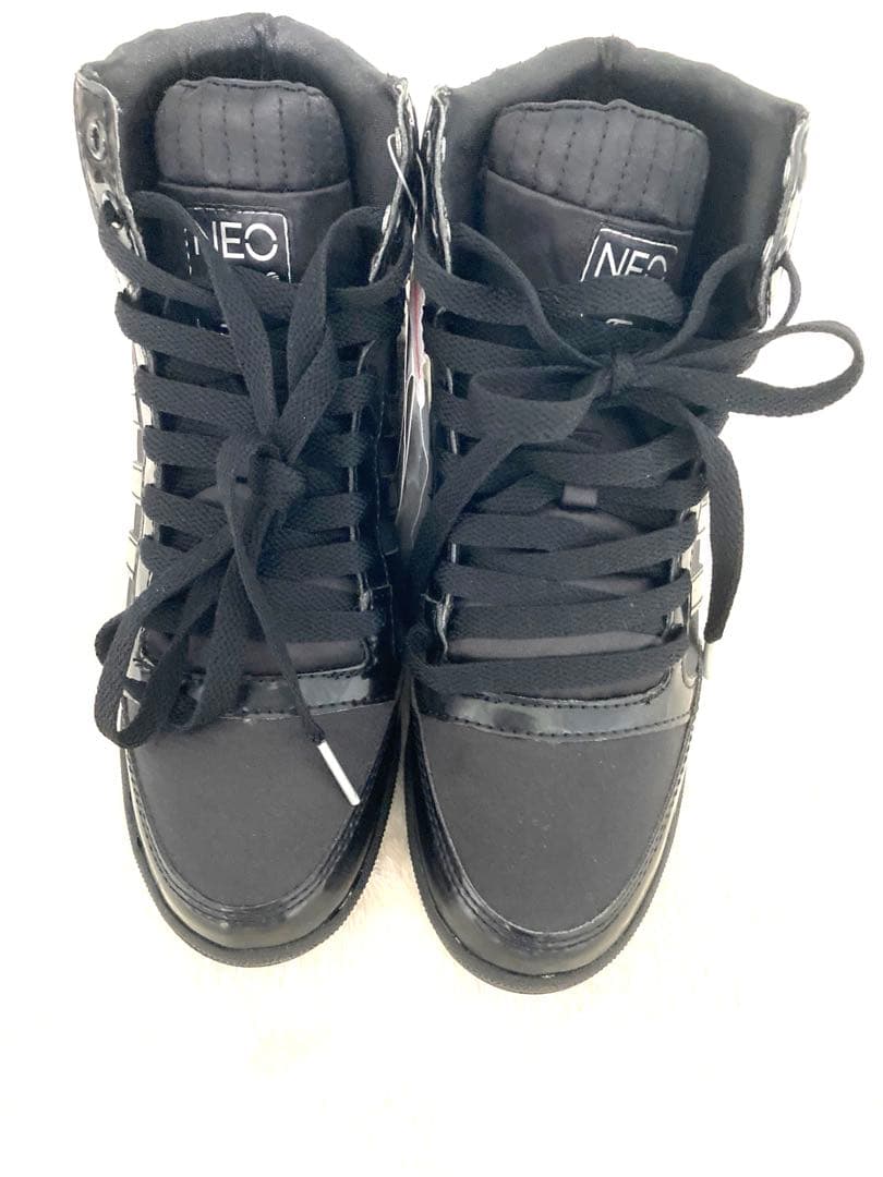 adidasNEO BBNEO WEDGE セレーナゴメス コラボ スニーカー