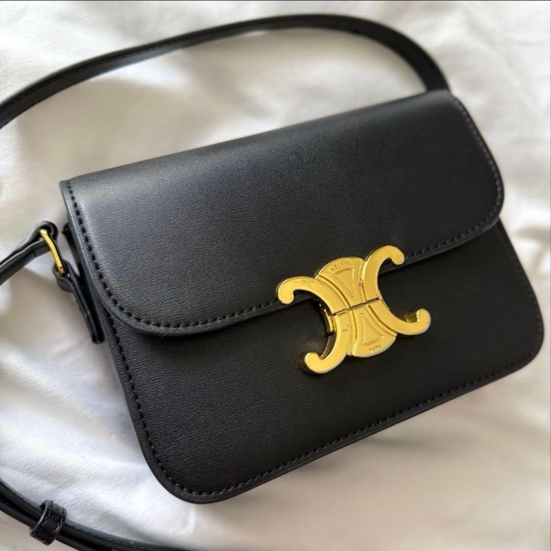 セリーヌ　トリオンフ　クラシック　ショルダーバッグ　ノベルティ