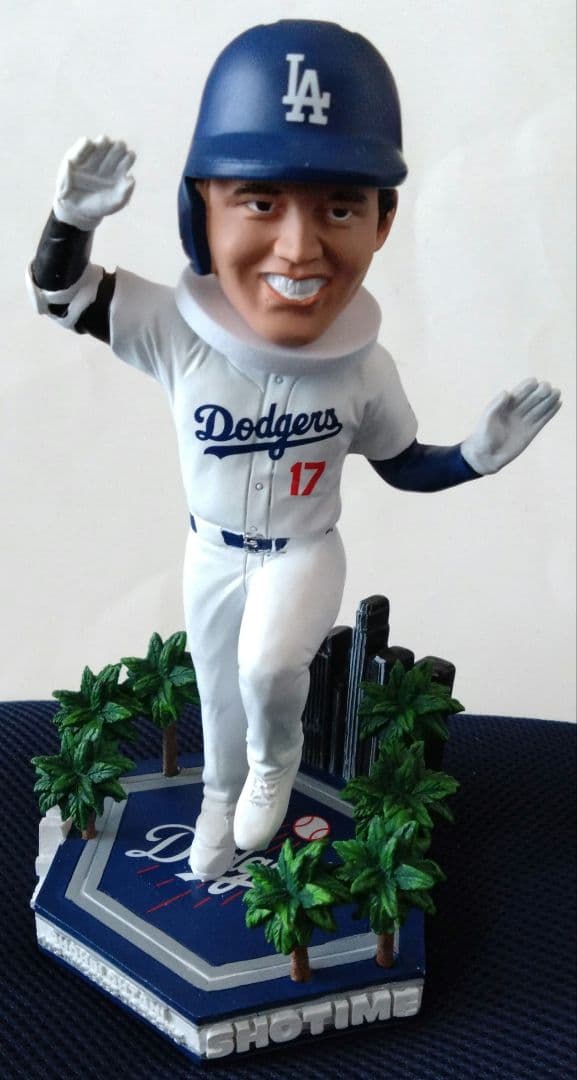 2024 ショーヘイ•オオタニ ボブルヘッドフィギュア#17(数量限定)