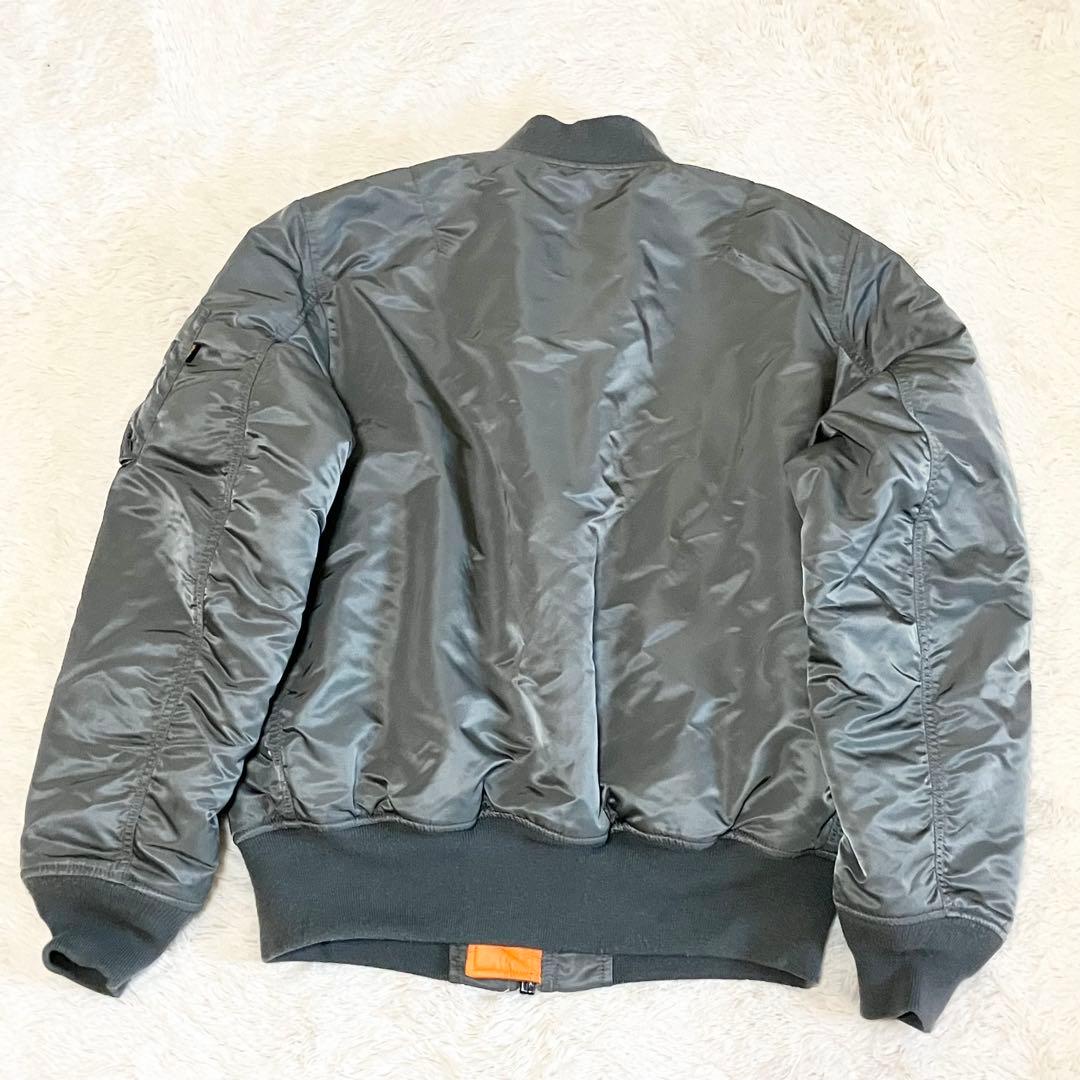 ALPHA INDUSTRIES MA-1 フライトジャケットMサイズ