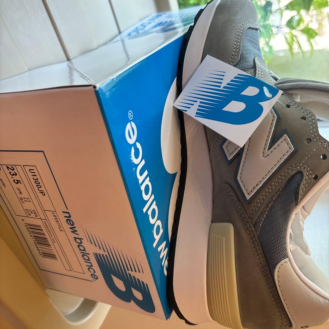 New Balance U1300JP ライフスタイルシューズ 23.5cm