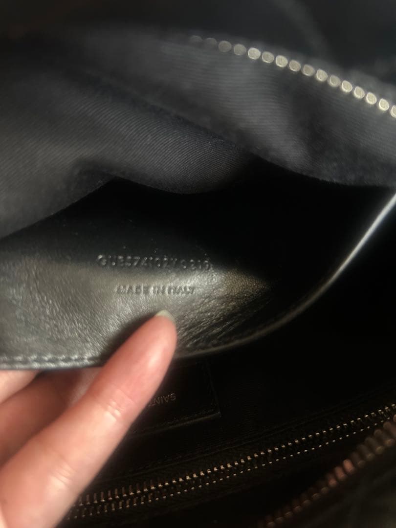 SAINT LAURENT ブラックショルダーバッグ