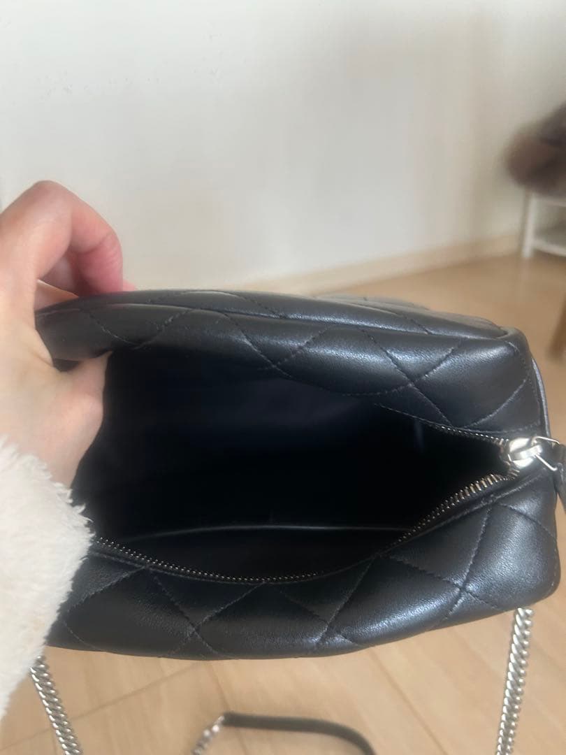 SAINT LAURENT ブラックショルダーバッグ