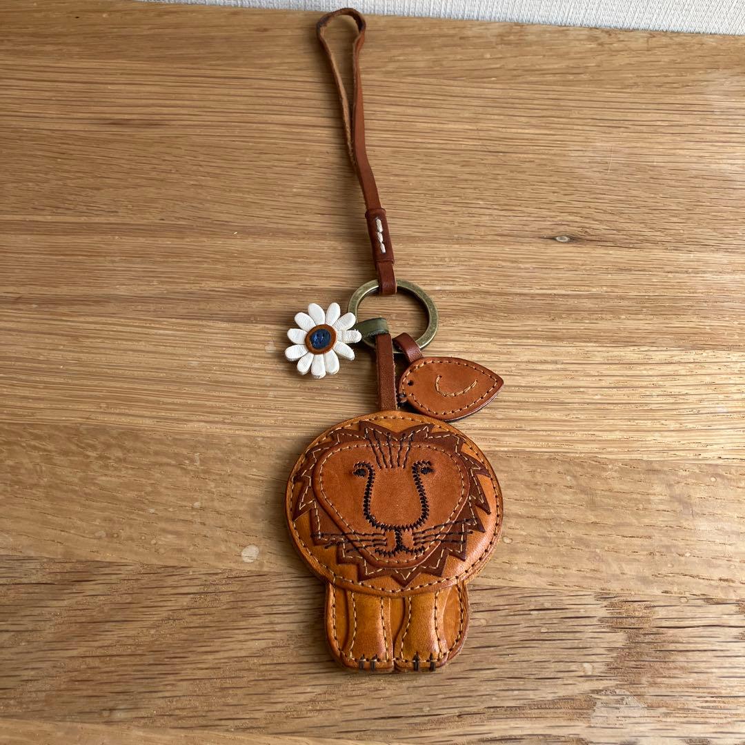 genten✖️リサ　ラーソンのチャーム（ライオン）